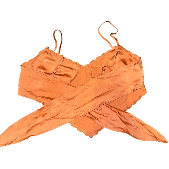 Forever 21 Satin Orange Handkerchief Crop Top | Lace Trim | Size M - Picture 5 of 9